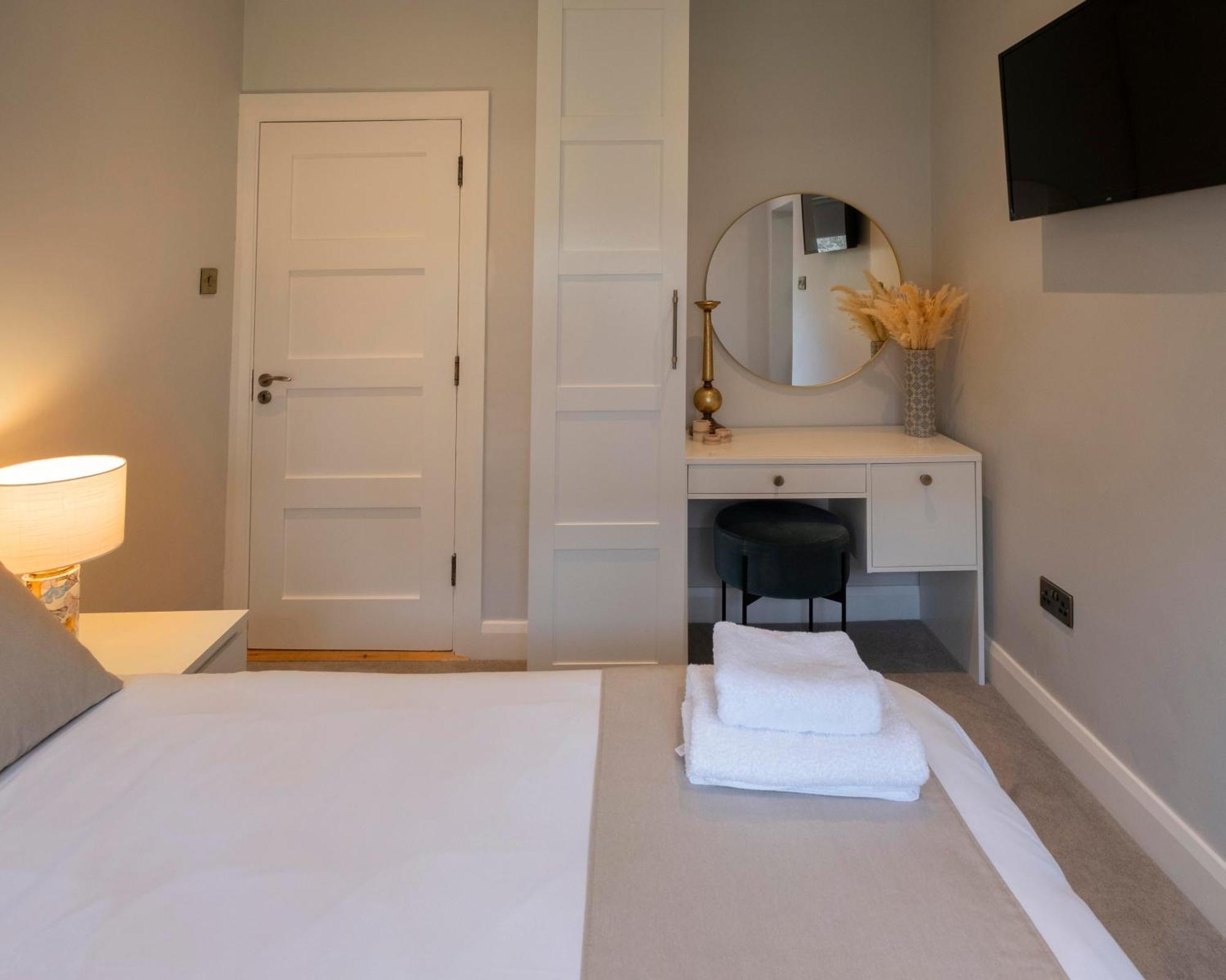 The Hillcrest, Luxury Accommodation In Castleblayney Town Eksteriør bilde